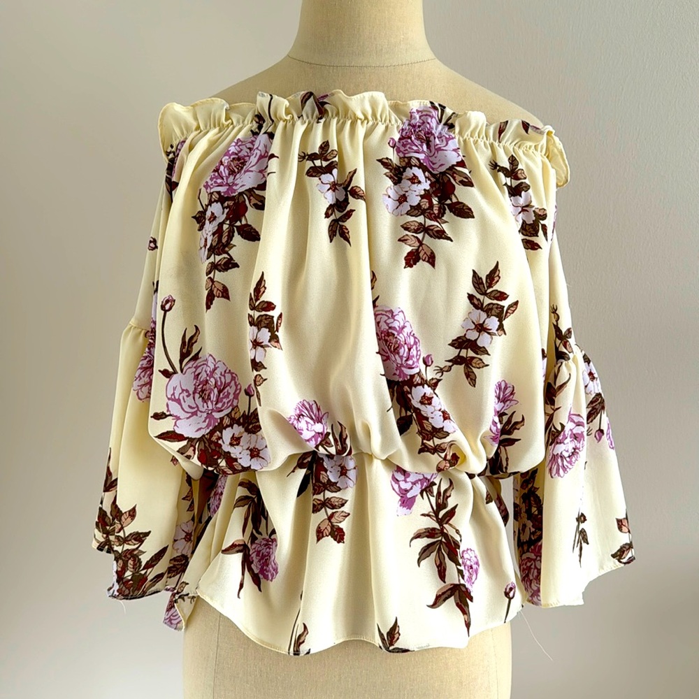 Floral off the shoulder, trumpet sleeve shirt can be worn long or cropped